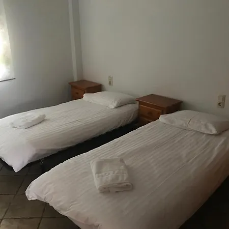 Ebro Fishing Apartment Mequinenza Exterior photo